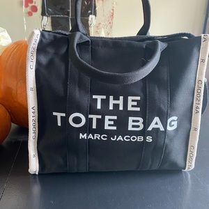 The tote bag